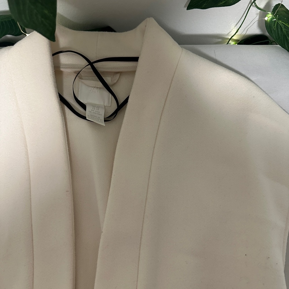 Coat - Picture 2 of 2